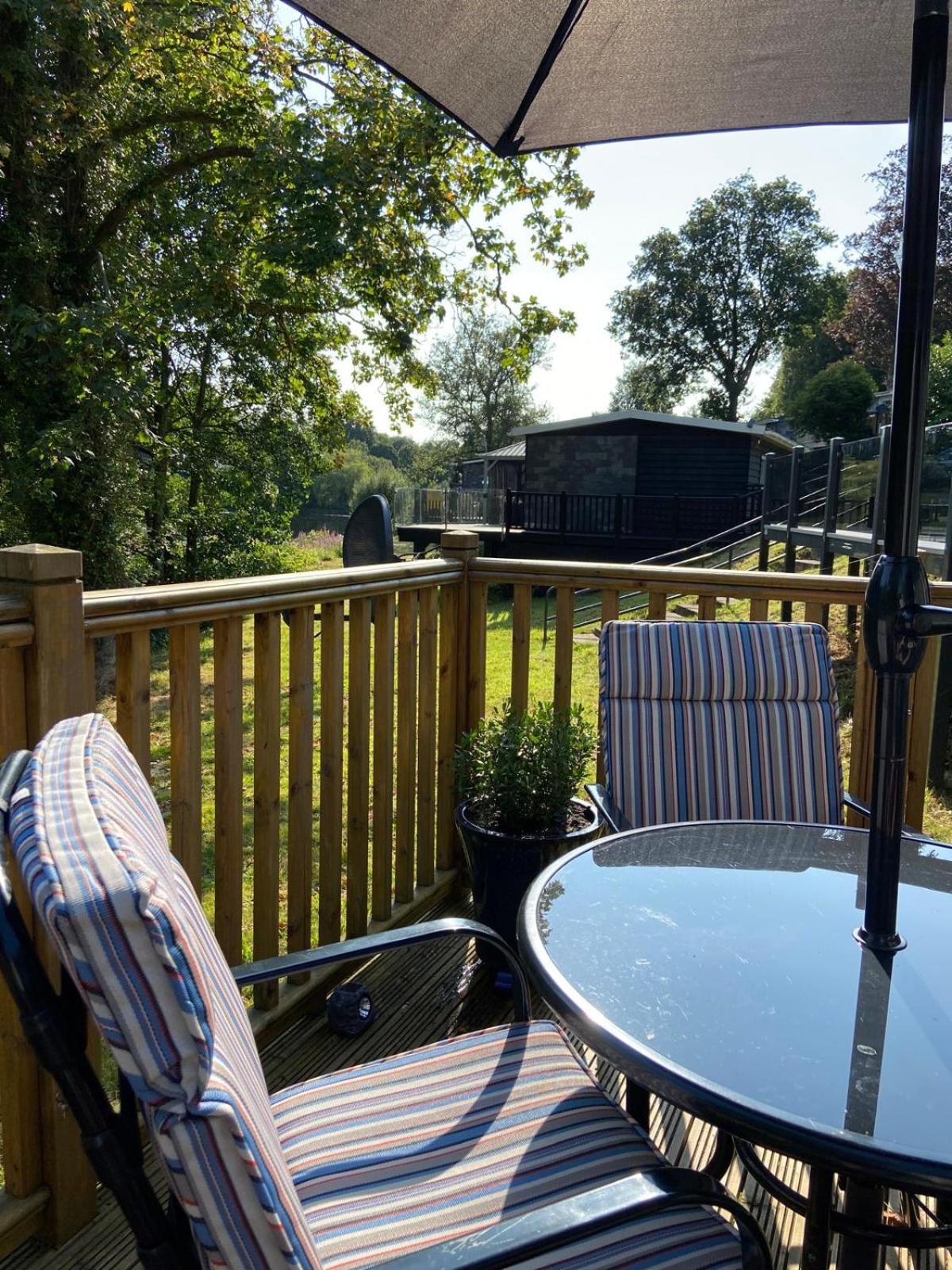 Chalet 64, Lakeside, Glan Gwna Holiday Park Карнарвон Экстерьер фото